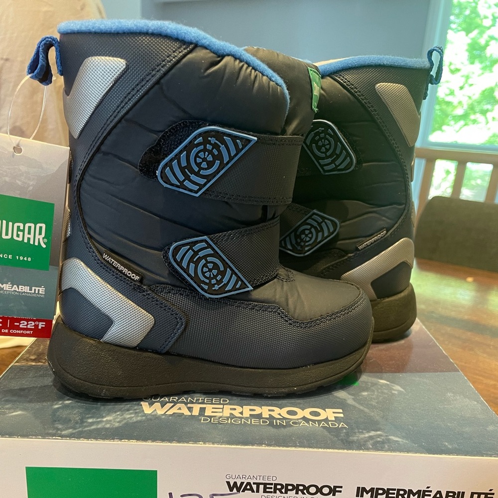Cougar winter boots kids size 10 brand new
